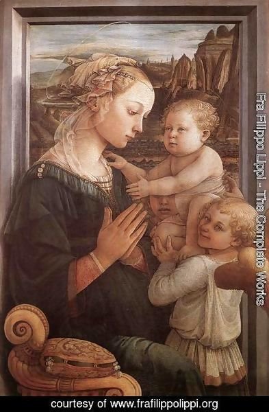 Fra Filippo Lippi - Madonna with the Child and two Angels 1465
